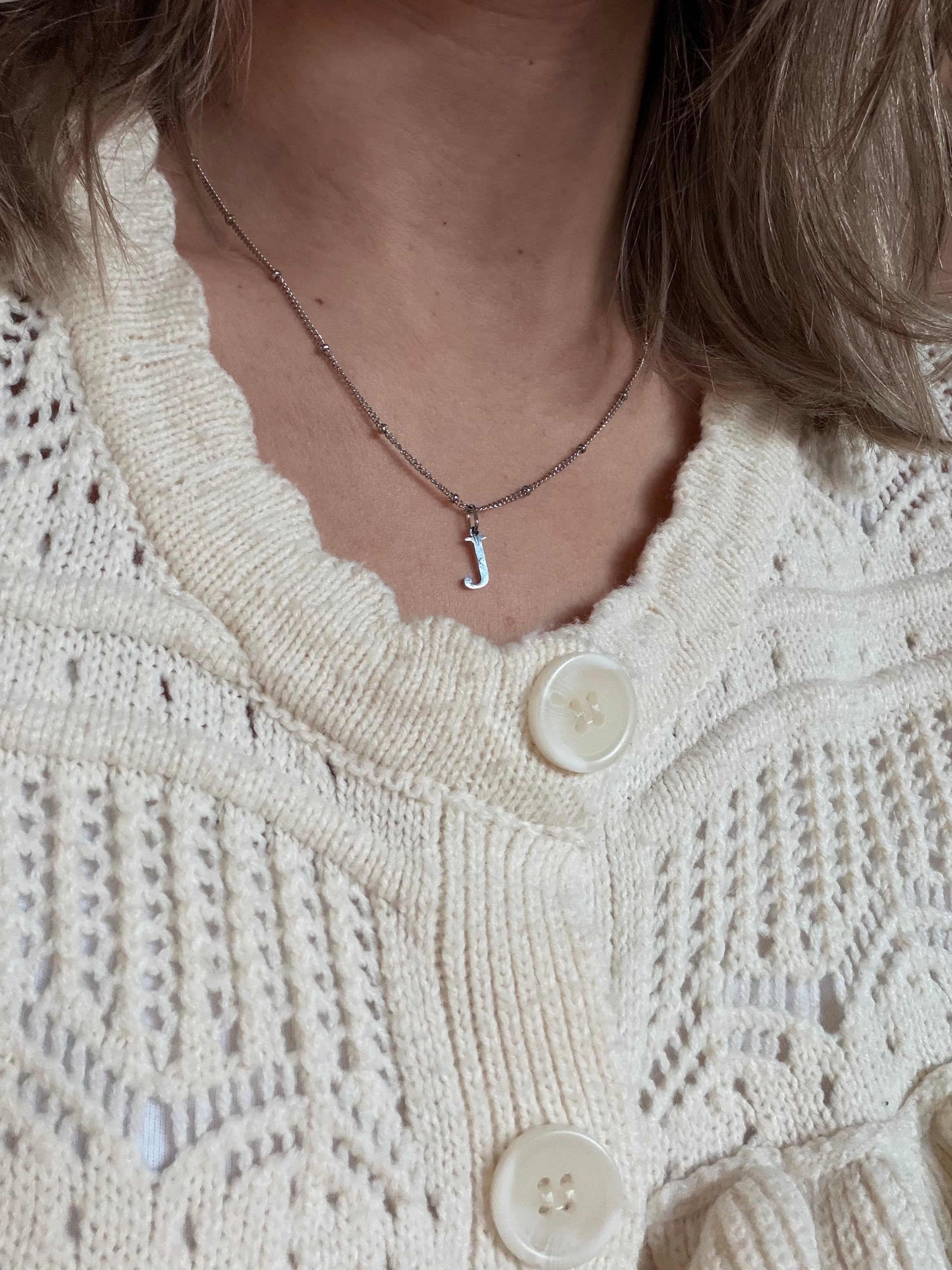 Ketting met bolletjes zilver