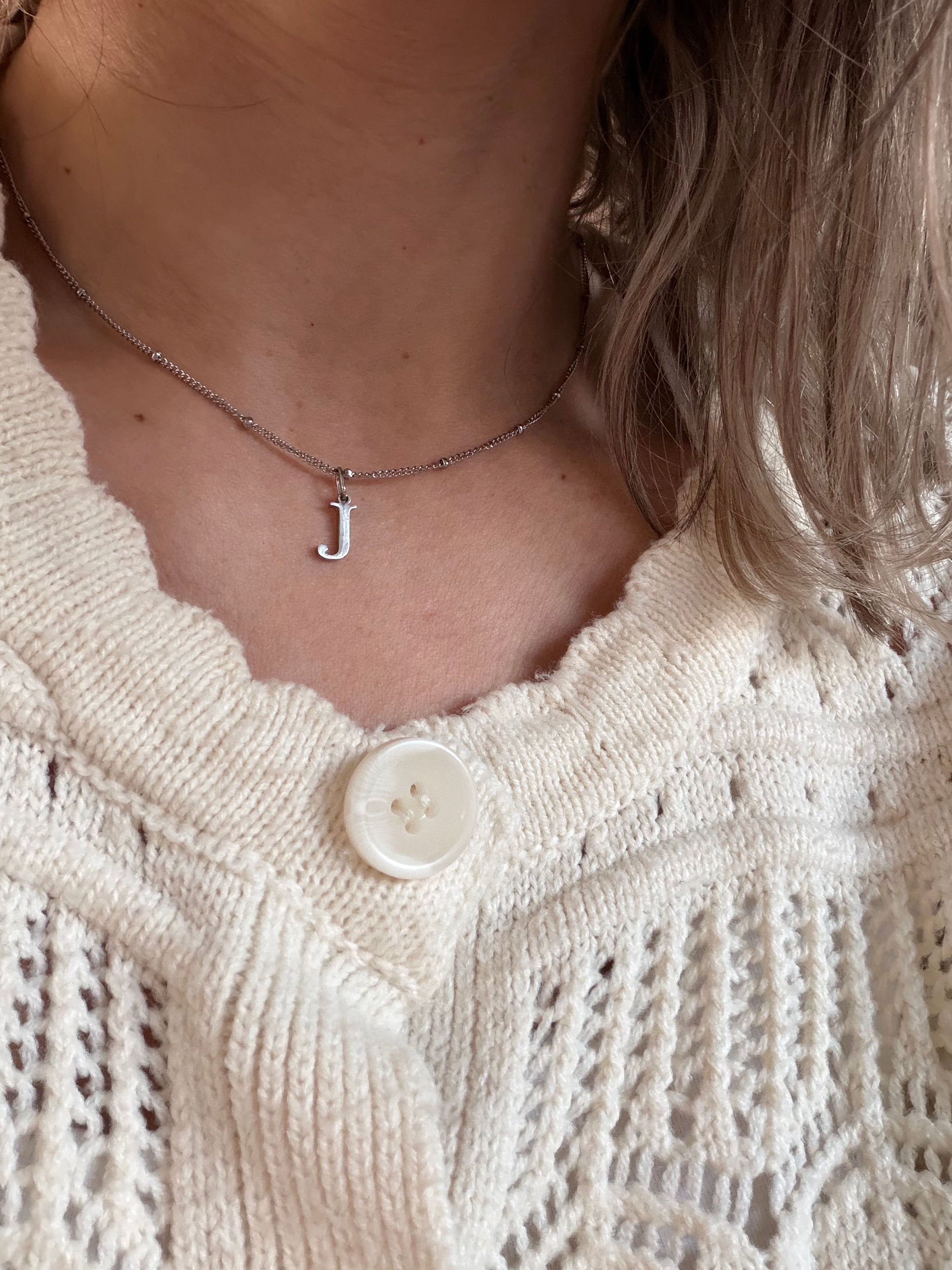Ketting met bolletjes zilver