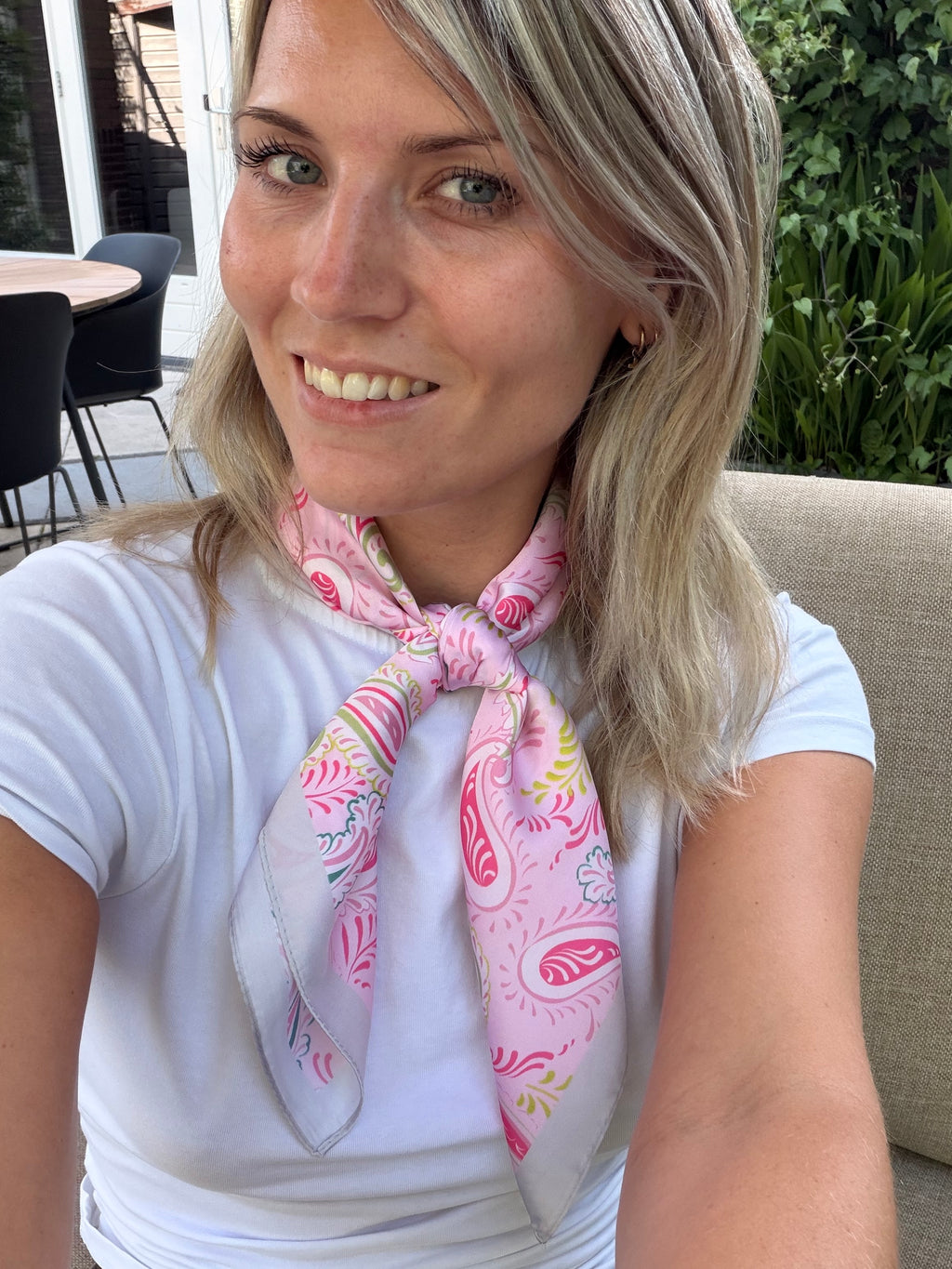 Fleurig roze sjaaltje