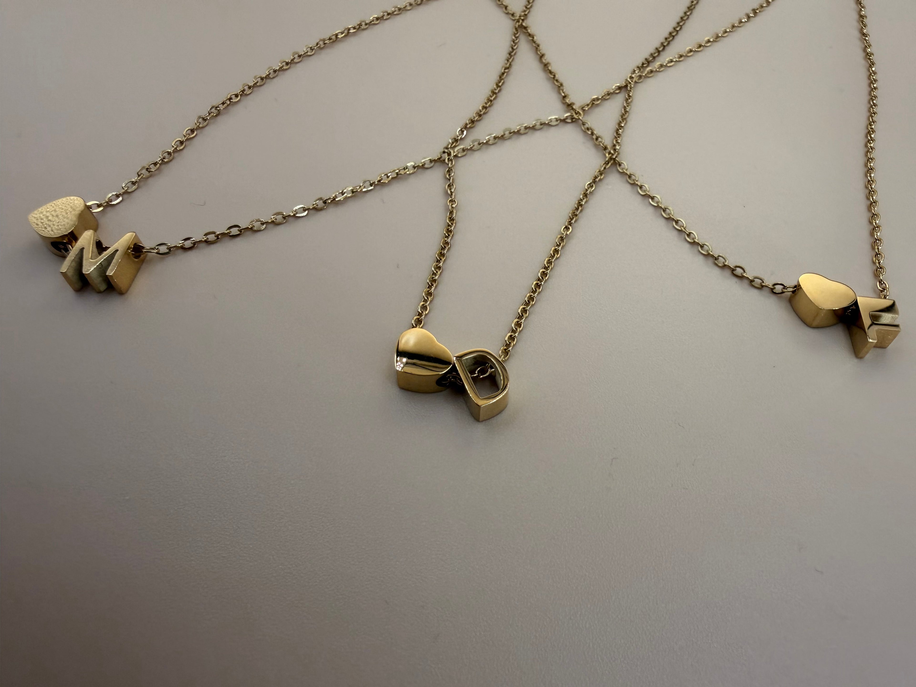 Ketting "Love + initaal"