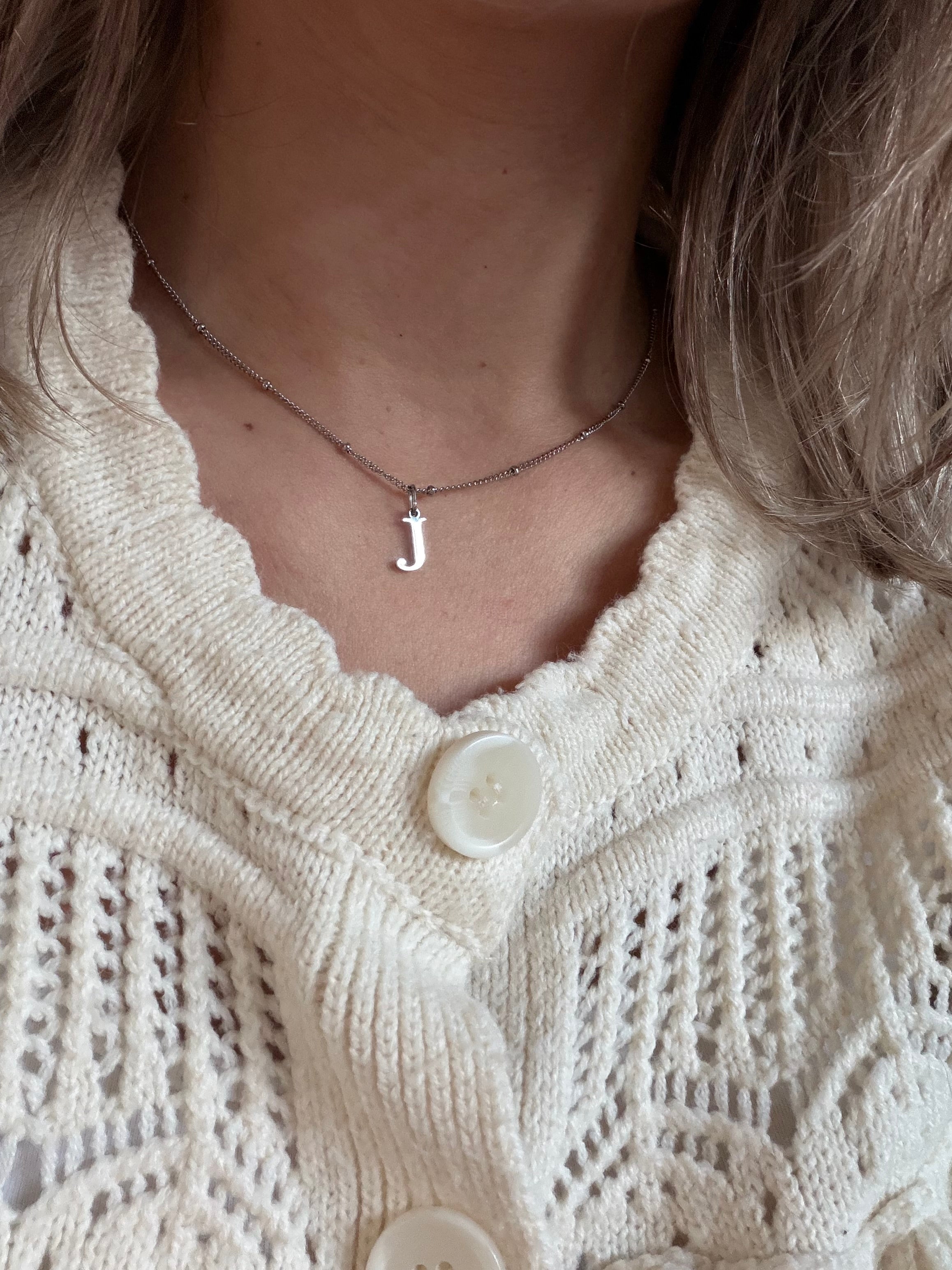 Ketting met bolletjes zilver