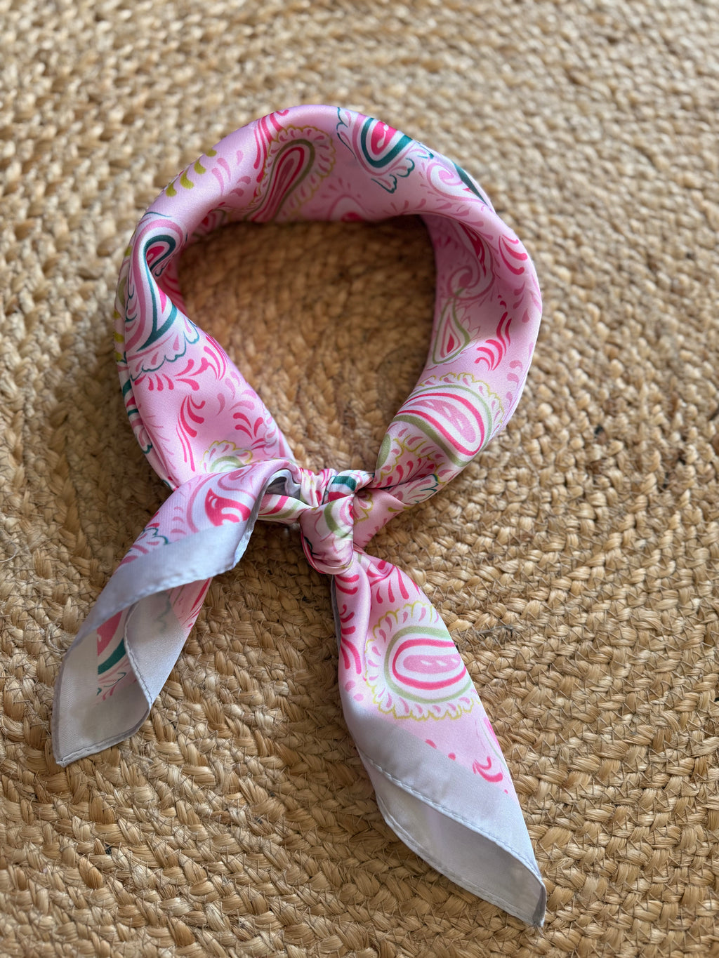 Fleurig roze sjaaltje